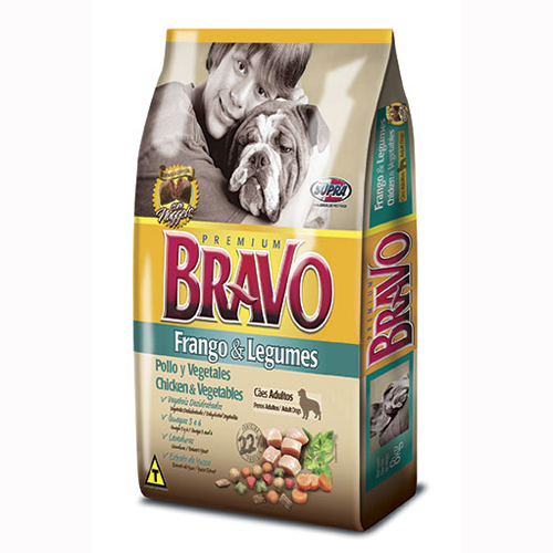 Bravo Pet корм. Dog food near.